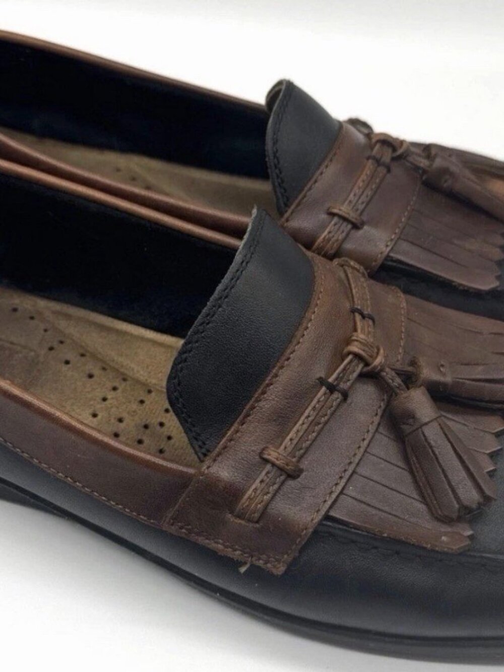 G.H. Bass Men's Miguel Brown / Black Leather Tassel Loafer Academia